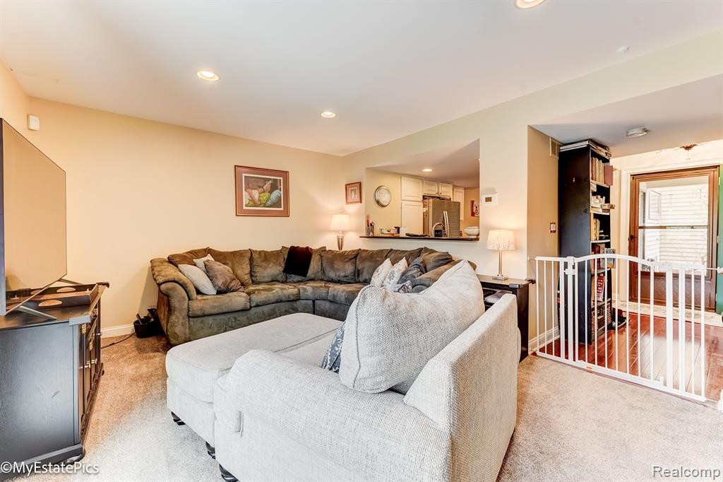 5644 DRAKE HOLLOW Drive E, West Bloomfield, MI — Photo 6