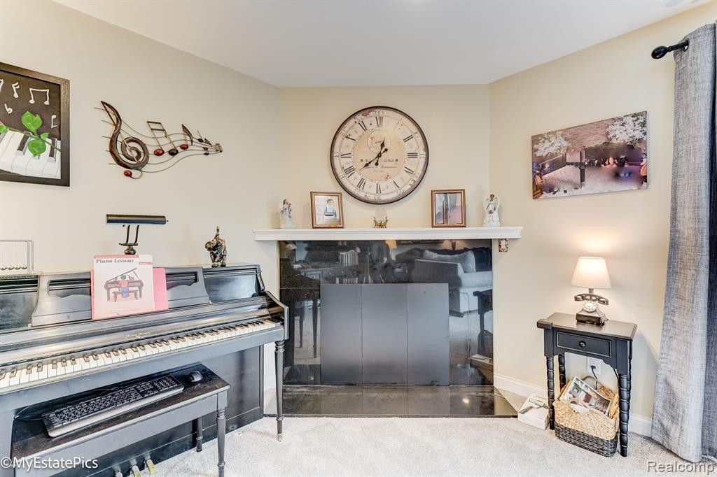 5644 DRAKE HOLLOW Drive E, West Bloomfield, MI — Photo 10
