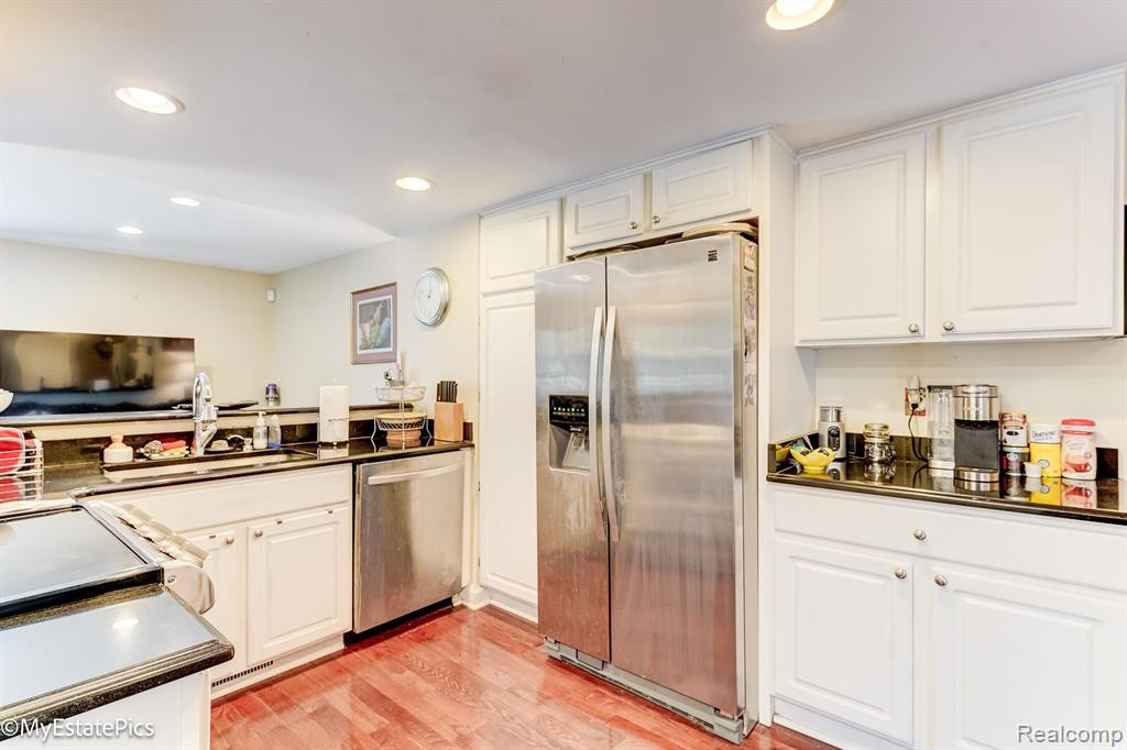 5644 DRAKE HOLLOW Drive E, West Bloomfield, MI — Photo 13