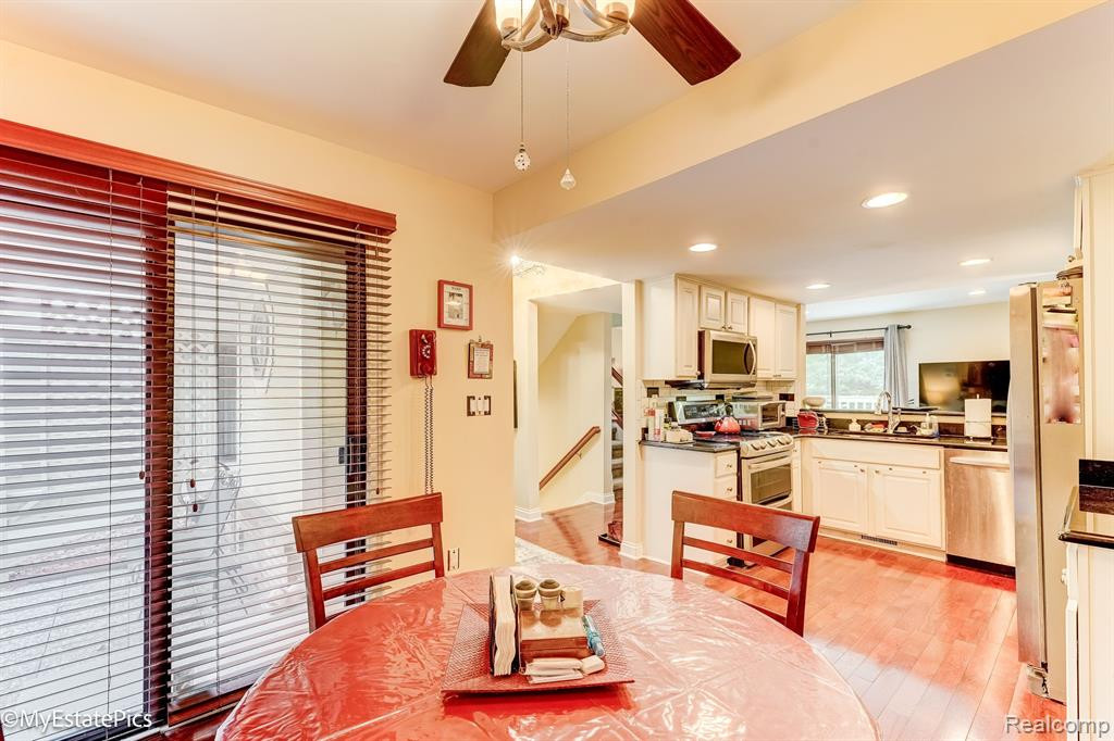 5644 DRAKE HOLLOW Drive E, West Bloomfield, MI — Photo 19
