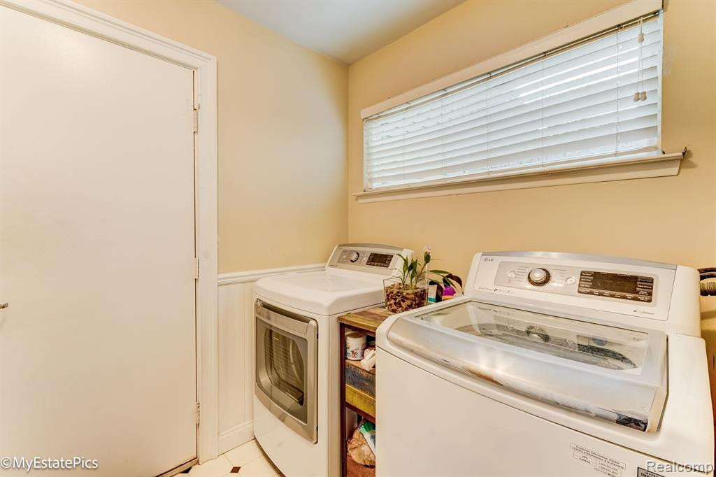 5644 DRAKE HOLLOW Drive E, West Bloomfield, MI — Photo 21