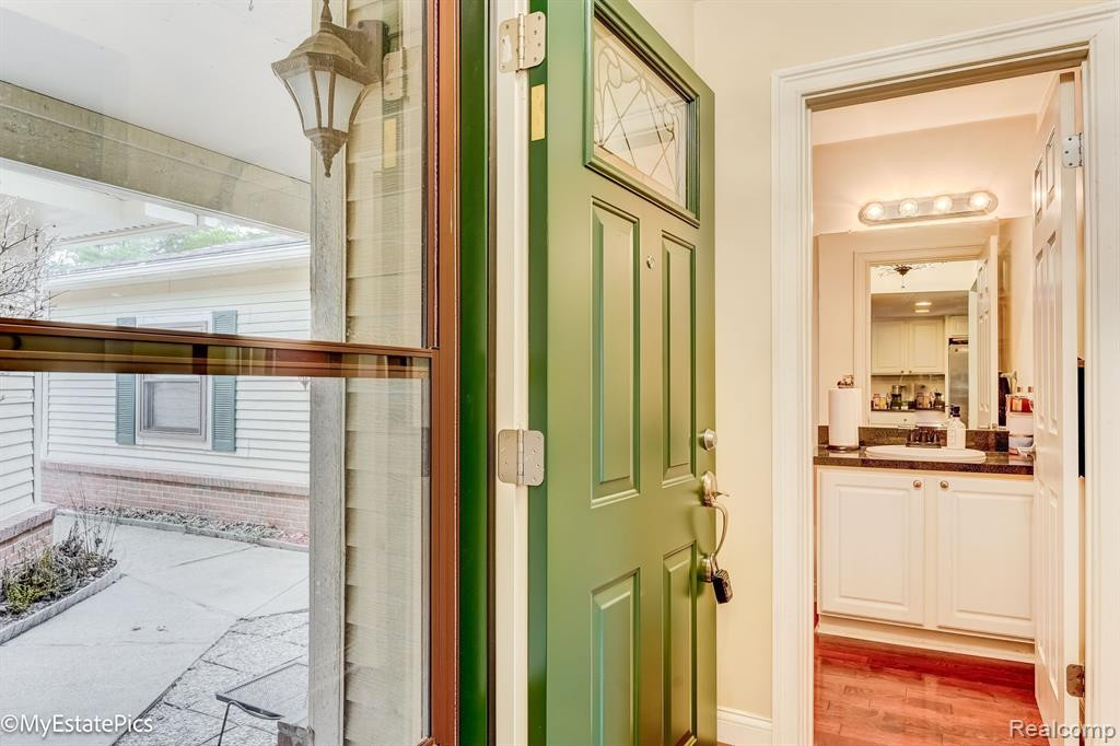 5644 DRAKE HOLLOW Drive E, West Bloomfield, MI — Photo 25