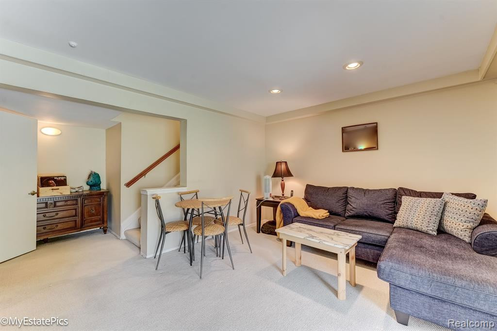 5644 DRAKE HOLLOW Drive E, West Bloomfield, MI — Photo 29