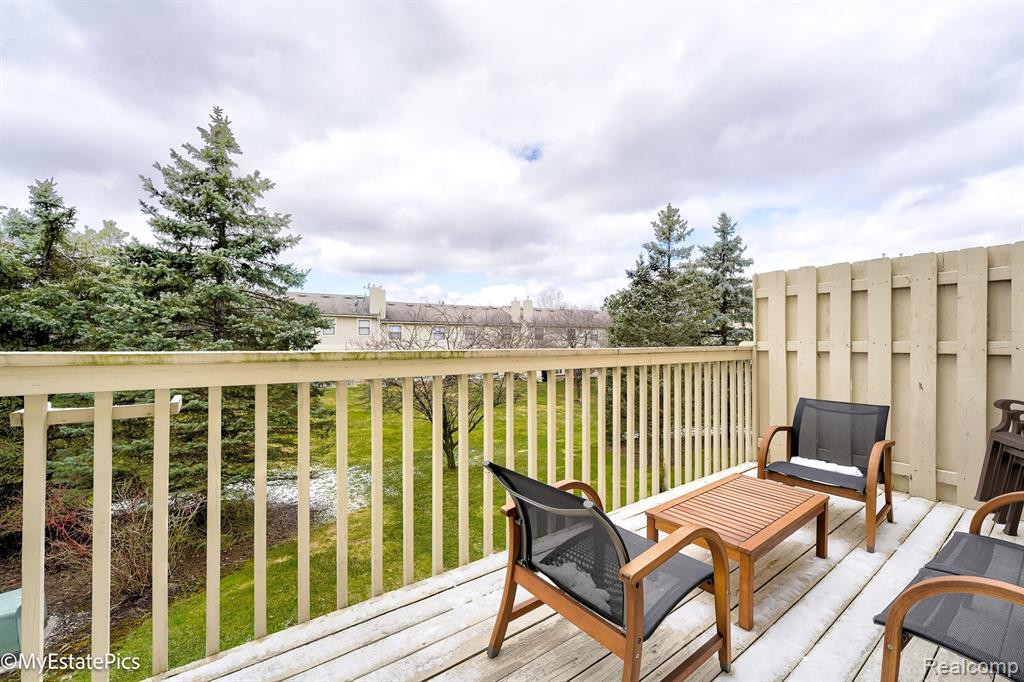 5644 DRAKE HOLLOW Drive E, West Bloomfield, MI — Photo 41