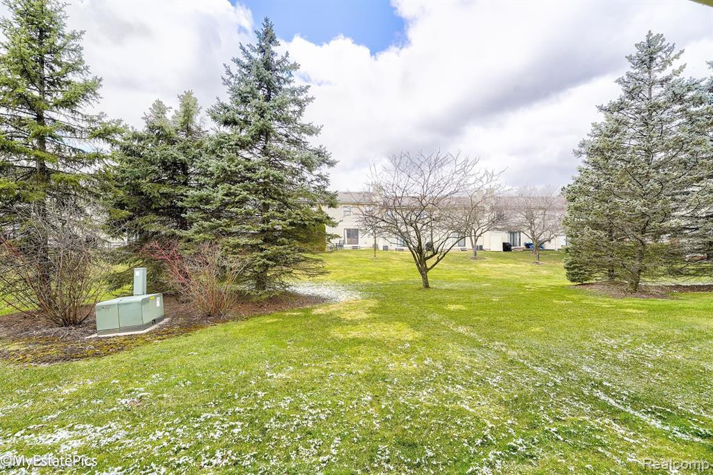 5644 DRAKE HOLLOW Drive E, West Bloomfield, MI — Photo 43