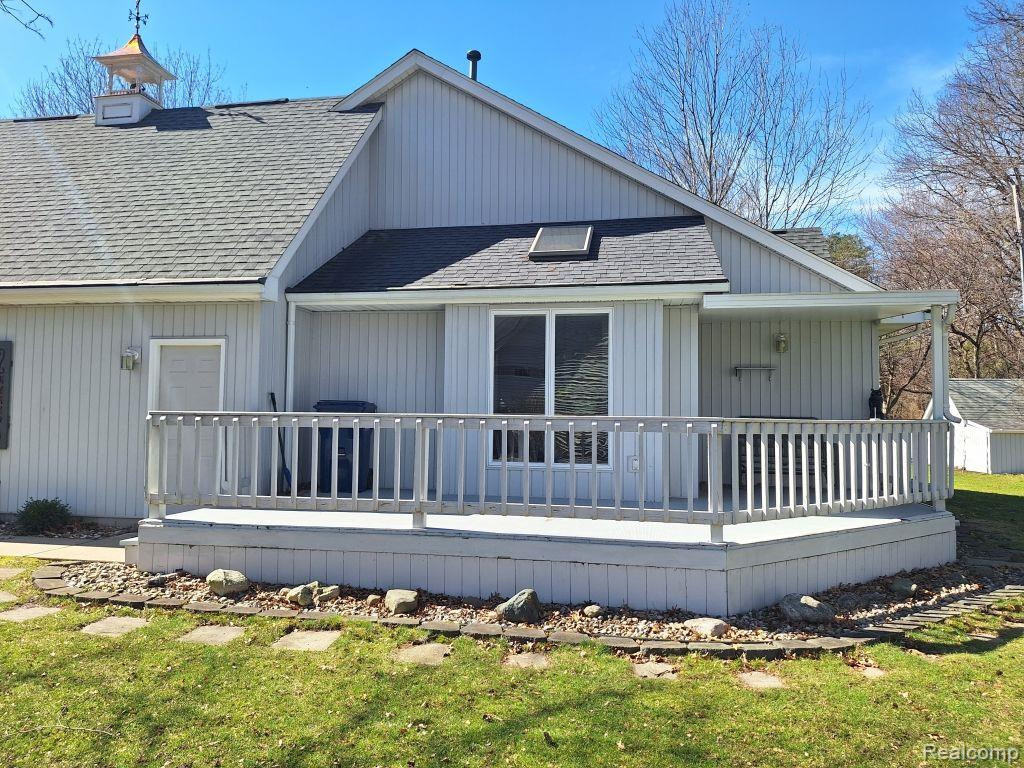 112 WOODLAWN Drive, St. Charles, MI 48655 — Photo 6