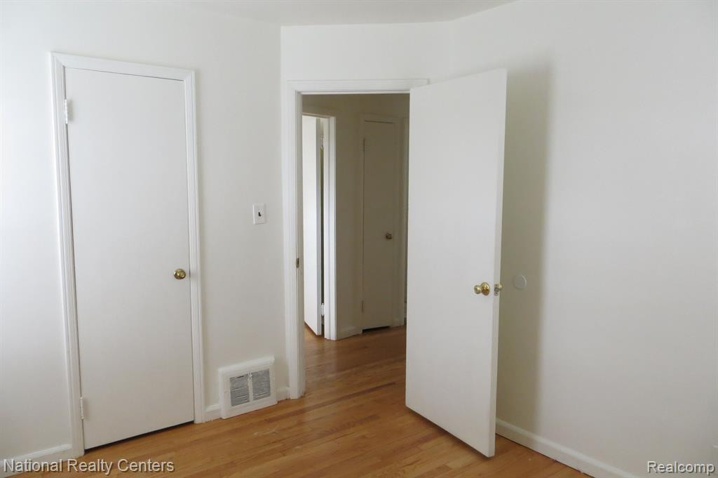 4171 HUBBARD Avenue, Lincoln Park, MI 48146 — Photo 4