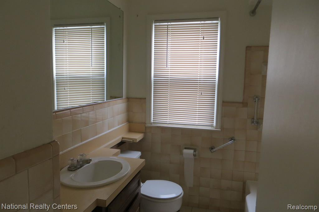 4171 HUBBARD Avenue, Lincoln Park, MI 48146 — Photo 5