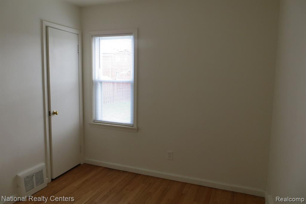 4171 HUBBARD Avenue, Lincoln Park, MI 48146 — Photo 13
