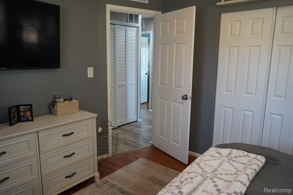 4625 AUBURN Road, Shelby Twp, MI 48317 — Photo 12