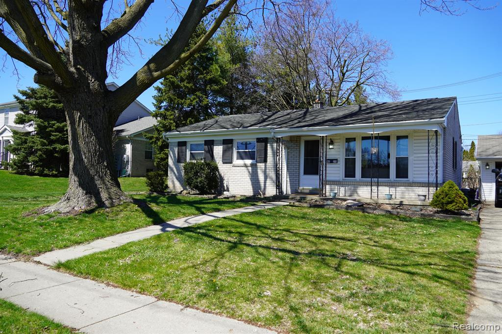 4625 AUBURN Road, Shelby Twp, MI 48317 — Photo 17