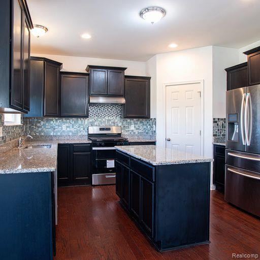 9165 Creekway Drive, Ypsilanti, MI 48197 — Photo 11