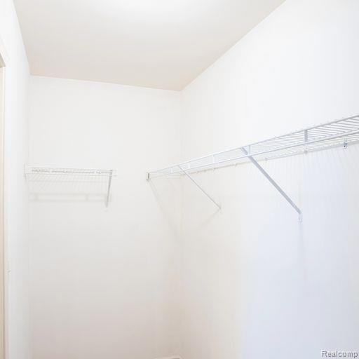 9165 Creekway Drive, Ypsilanti, MI 48197 — Photo 27