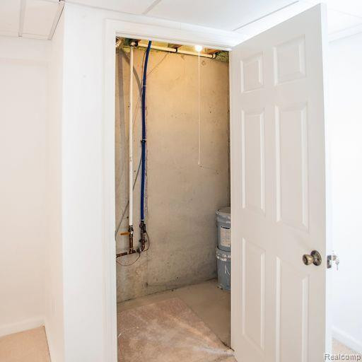 9165 Creekway Drive, Ypsilanti, MI 48197 — Photo 36