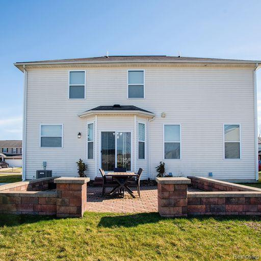 9165 Creekway Drive, Ypsilanti, MI 48197 — Photo 38