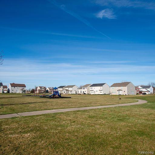 9165 Creekway Drive, Ypsilanti, MI 48197 — Photo 42