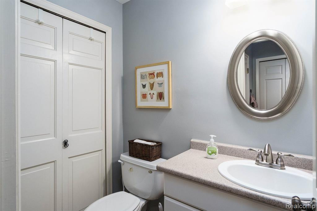 7460 STONY RIVER Court, Bloomfield Hills, MI 48301 — Photo 23