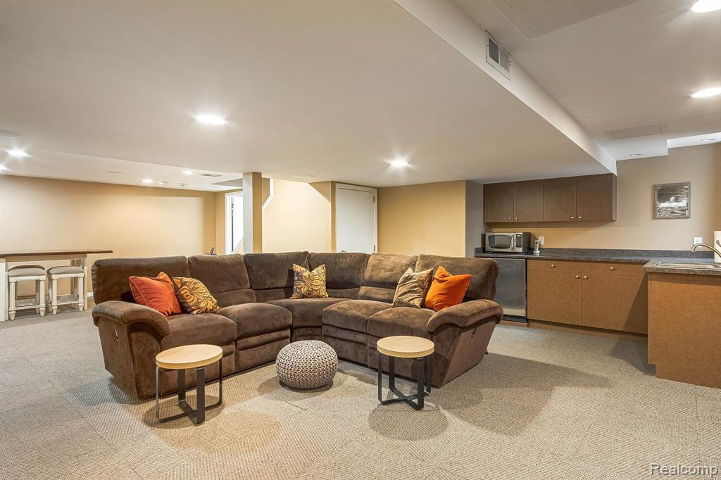 7460 STONY RIVER Court, Bloomfield Hills, MI 48301 — Photo 35