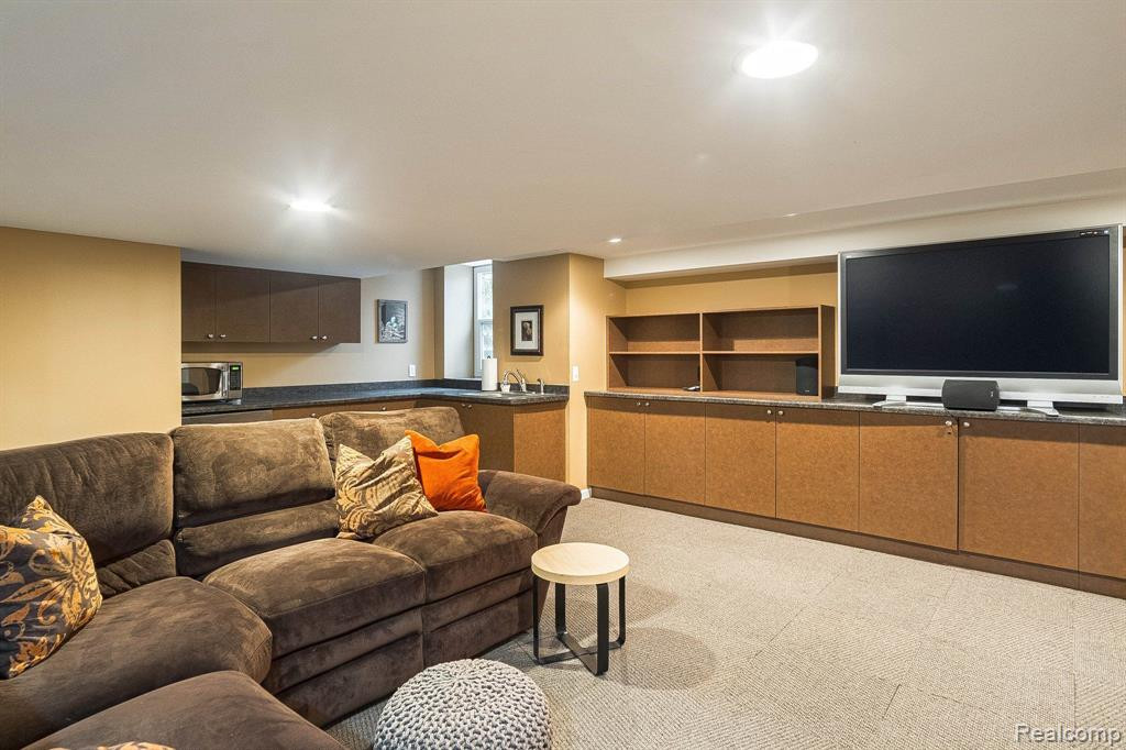 7460 STONY RIVER Court, Bloomfield Hills, MI 48301 — Photo 36