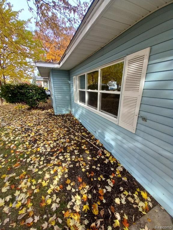 604 PATTERSON Avenue, Bay City, MI 48706 — Photo 4
