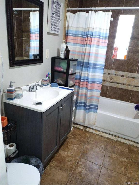 604 PATTERSON Avenue, Bay City, MI 48706 — Photo 16