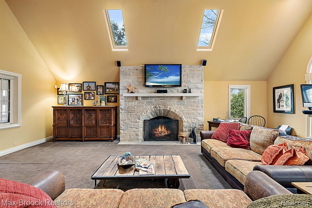 80 Devon Road, Bloomfield Hills, MI 48302 — Photo 16