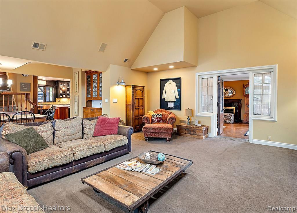 80 Devon Road, Bloomfield Hills, MI 48302 — Photo 17