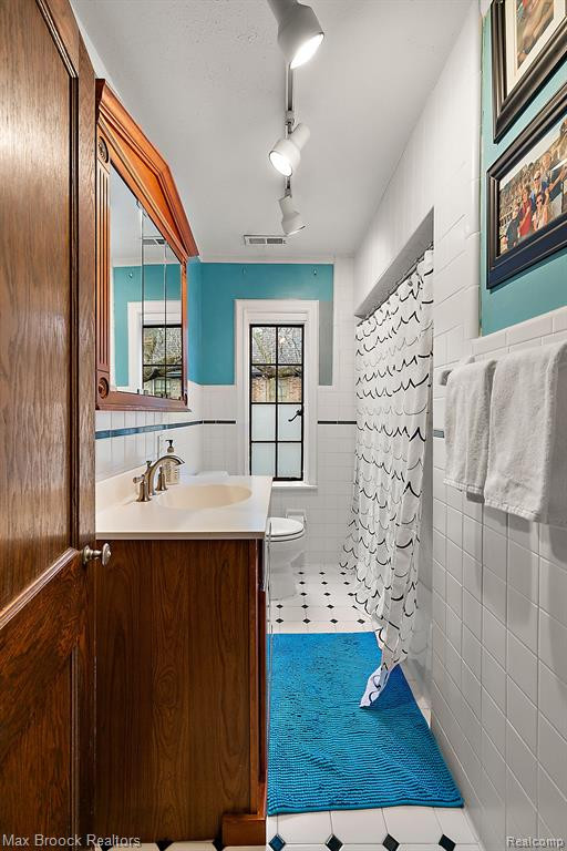 80 Devon Road, Bloomfield Hills, MI 48302 — Photo 35