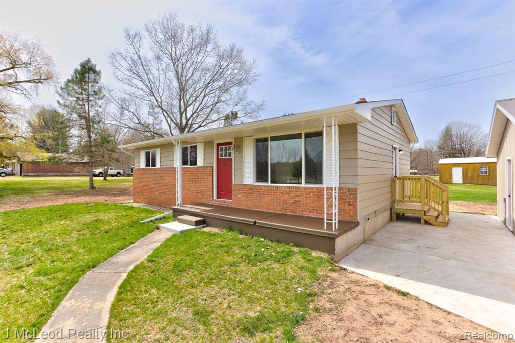 8120 IRISH Road, Millington, MI 48746 — Photo 2