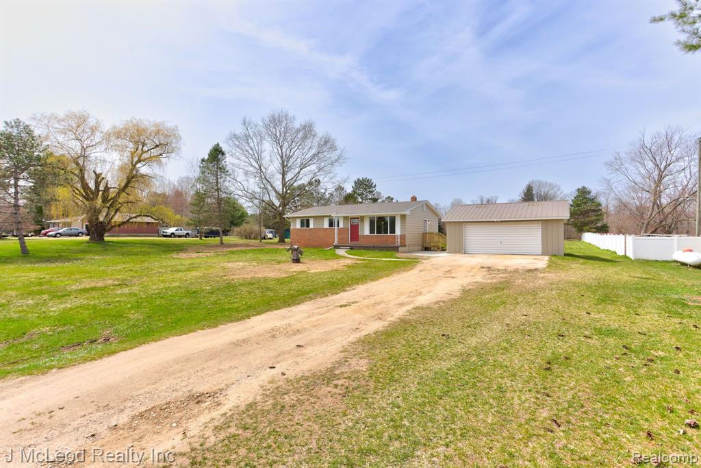 8120 IRISH Road, Millington, MI 48746 — Photo 5