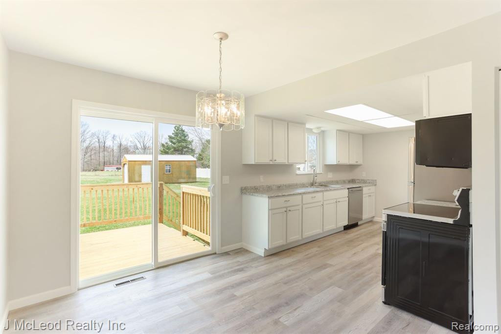 8120 IRISH Road, Millington, MI 48746 — Photo 11