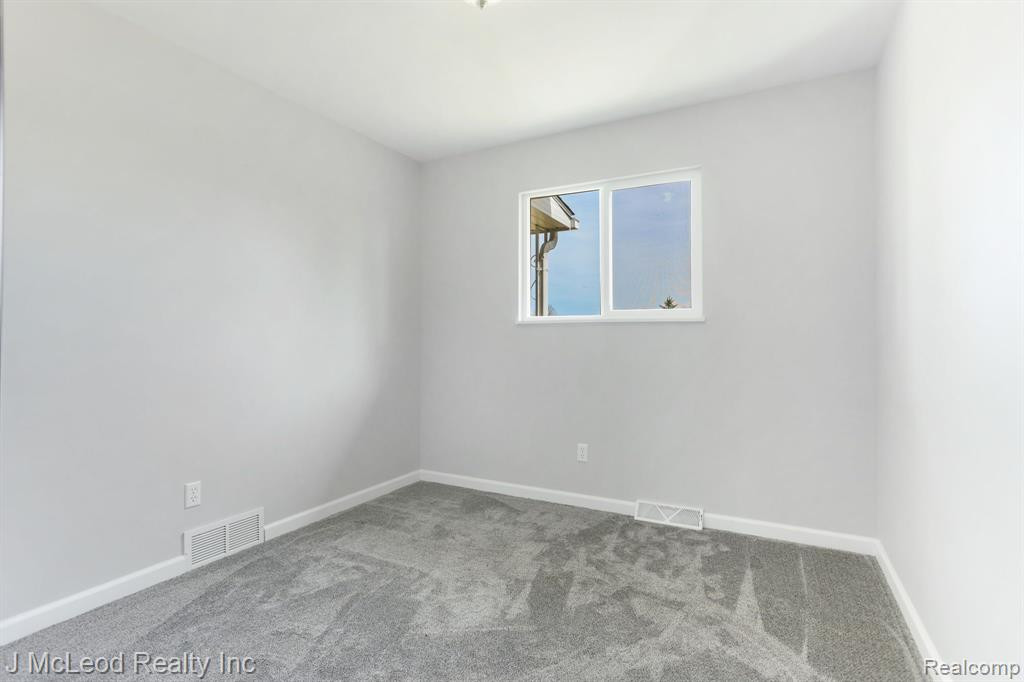 8120 IRISH Road, Millington, MI 48746 — Photo 19
