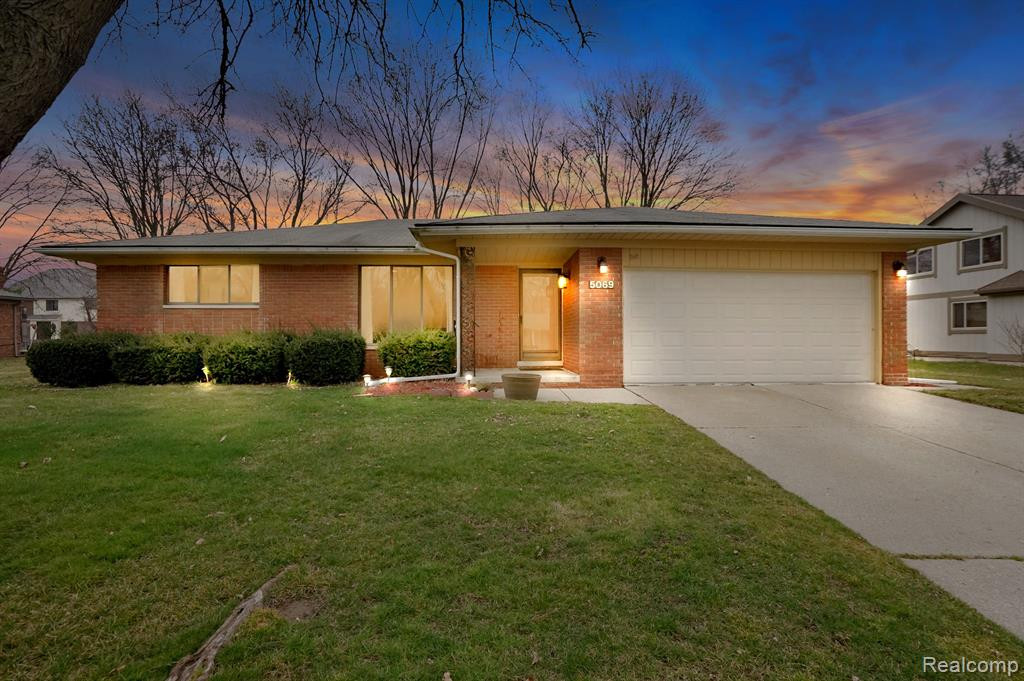 5069 FALMOUTH Drive, Troy, MI 48085 — front exterior