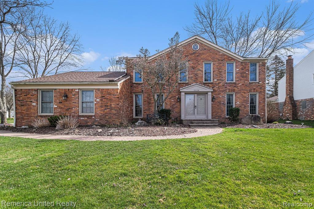 5550 CRISPIN WAY Road, West Bloomfield, MI 48323 — Photo 2