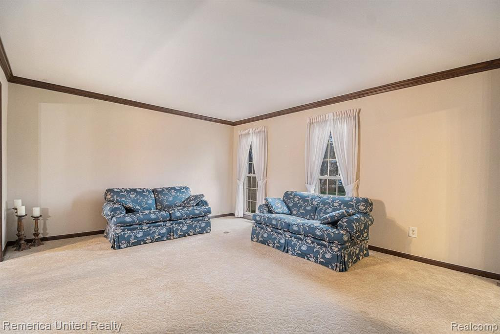5550 CRISPIN WAY Road, West Bloomfield, MI 48323 — Photo 10