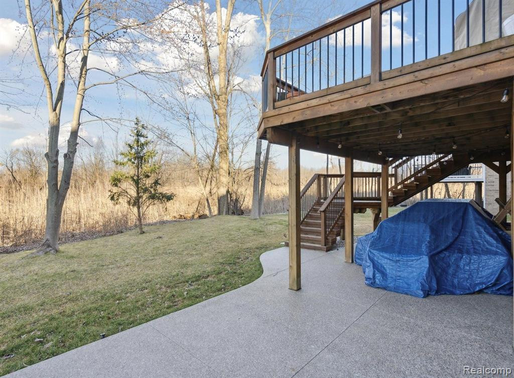 53544 VALLEYWOOD Drive, South Lyon, MI 48178 — Photo 41