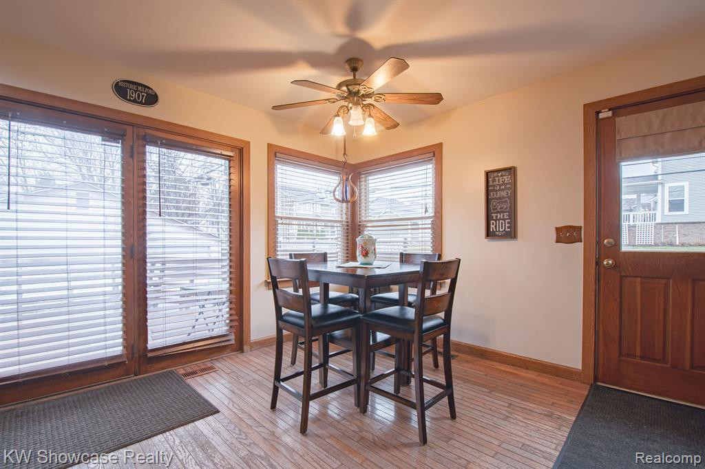 653 HICKORY Street, Milford, MI 48381 — Photo 10