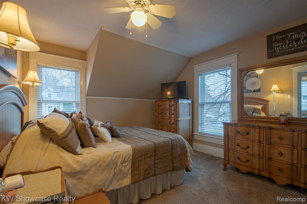 653 HICKORY Street, Milford, MI 48381 — Photo 22