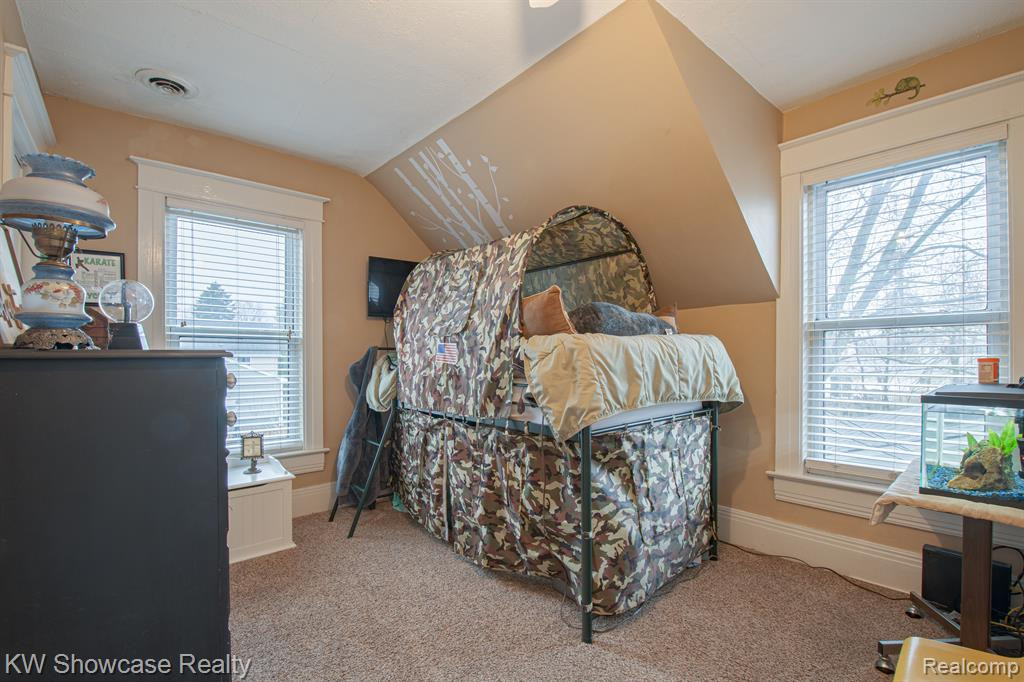 653 HICKORY Street, Milford, MI 48381 — Photo 27