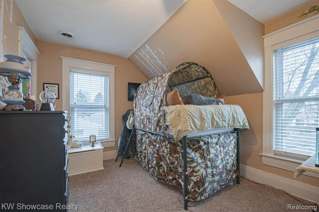 653 HICKORY Street, Milford, MI 48381 — Photo 28