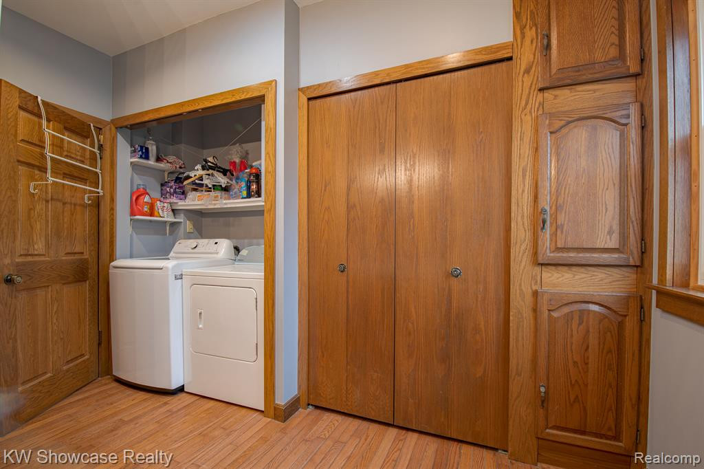 653 HICKORY Street, Milford, MI 48381 — Photo 30