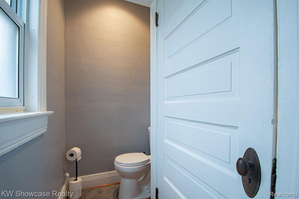 653 HICKORY Street, Milford, MI 48381 — Photo 31