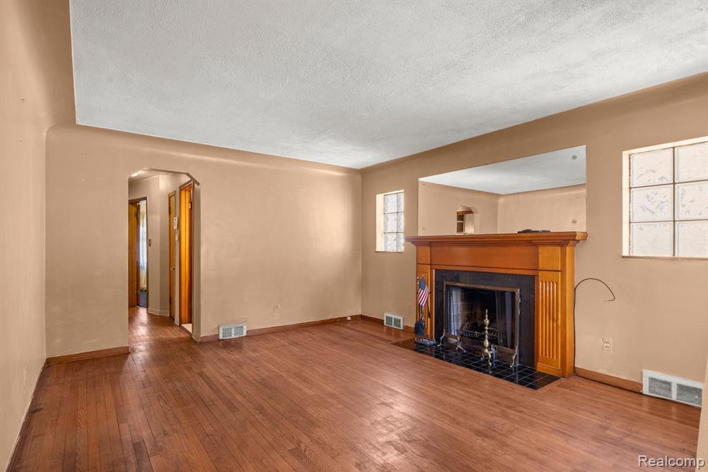 7235 JONATHON Street, Dearborn, MI 48126 — Photo 5