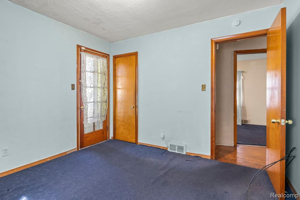 7235 JONATHON Street, Dearborn, MI 48126 — Photo 16