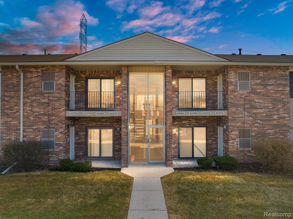 43366 FOUNTAIN Drive, Sterling Heights, MI 48313 — front exterior