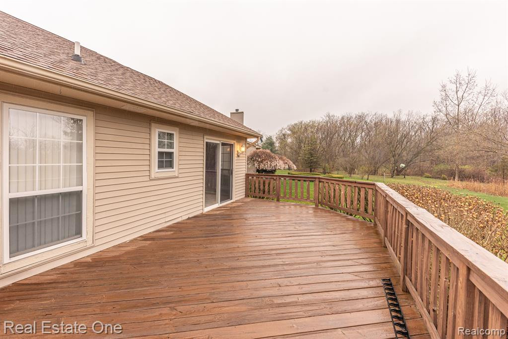 854 Westbrooke Drive, South Lyon, MI 48178 — Photo 8