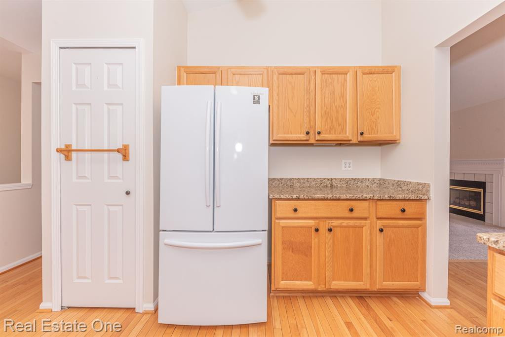 854 Westbrooke Drive, South Lyon, MI 48178 — Photo 27
