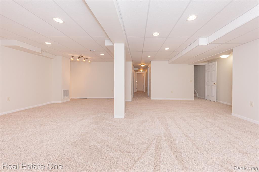854 Westbrooke Drive, South Lyon, MI 48178 — Photo 47