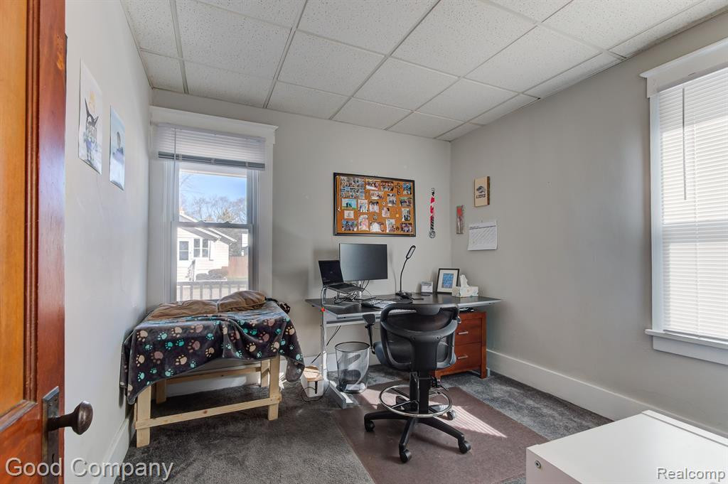 614 E UNIVERSITY Avenue, Royal Oak, MI 48067 — Photo 16