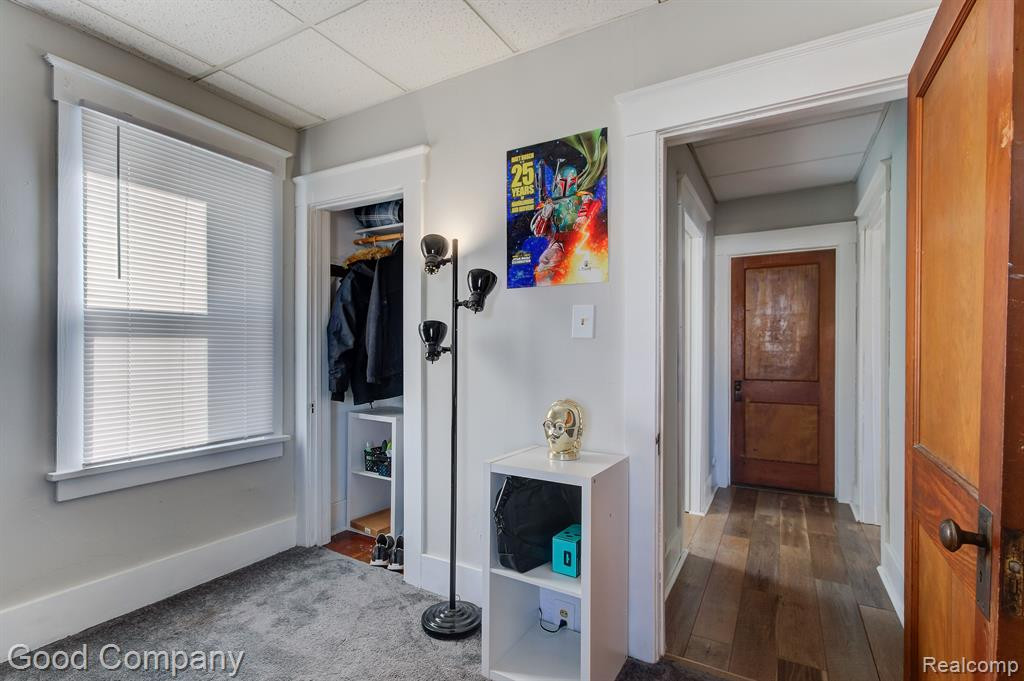 614 E UNIVERSITY Avenue, Royal Oak, MI 48067 — Photo 17